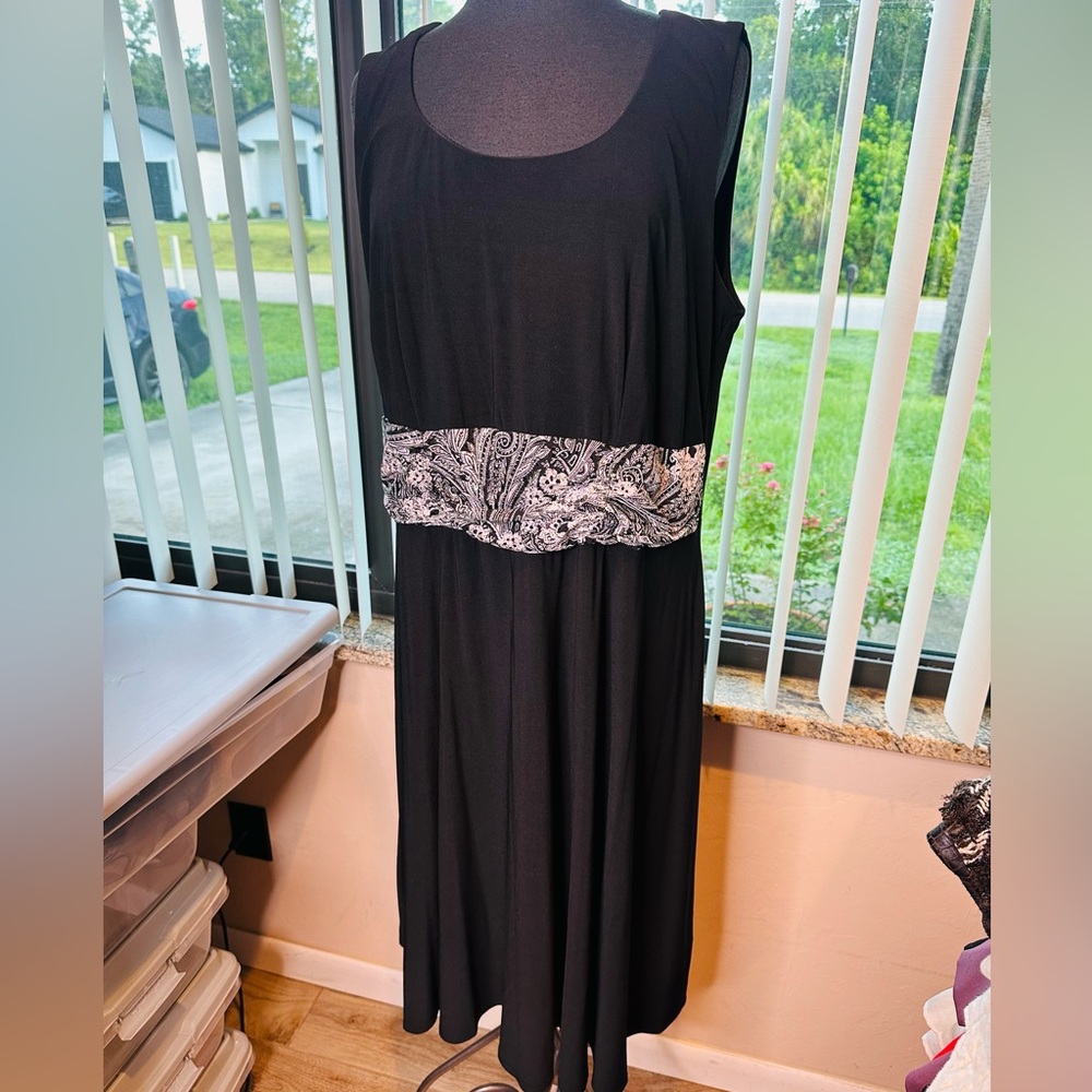 Perceptions Woman Elegant Black Fit & Flare Midi Dress Sleeveless Dress Size 18